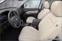 2010 Hyundai Santa Fe дебютирует с двумя новыми топливоэкономичными двигателями.